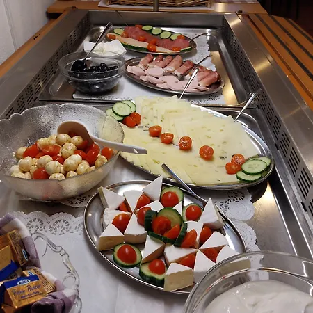 Am Friedberger Oda ve Kahvaltı Friedberg (Bavaria)